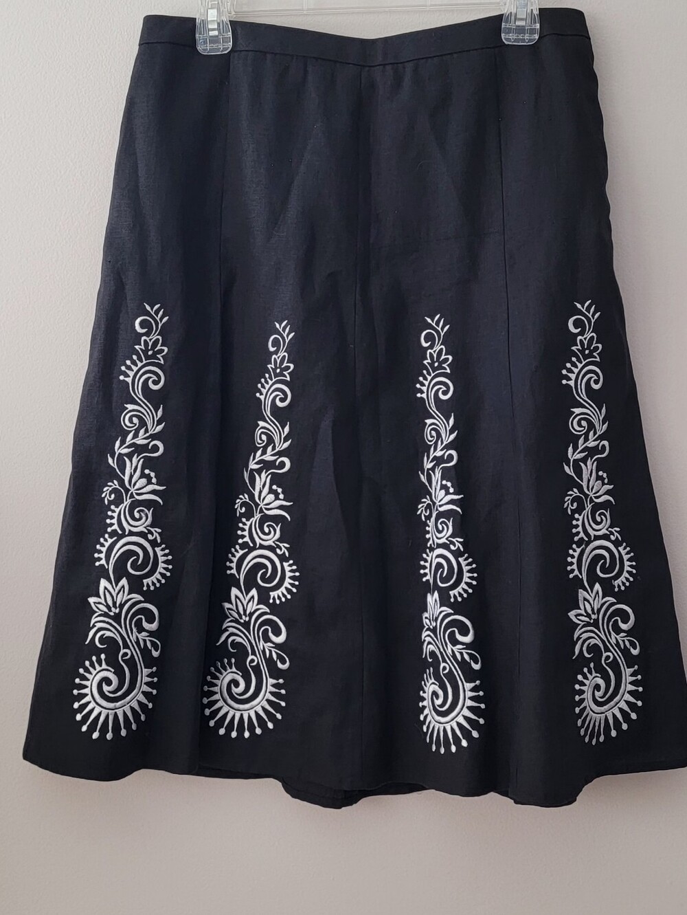 Loft Skirt Womens 10 Black White Floral Embroidery Paneled A-Line 100% Linen EUC